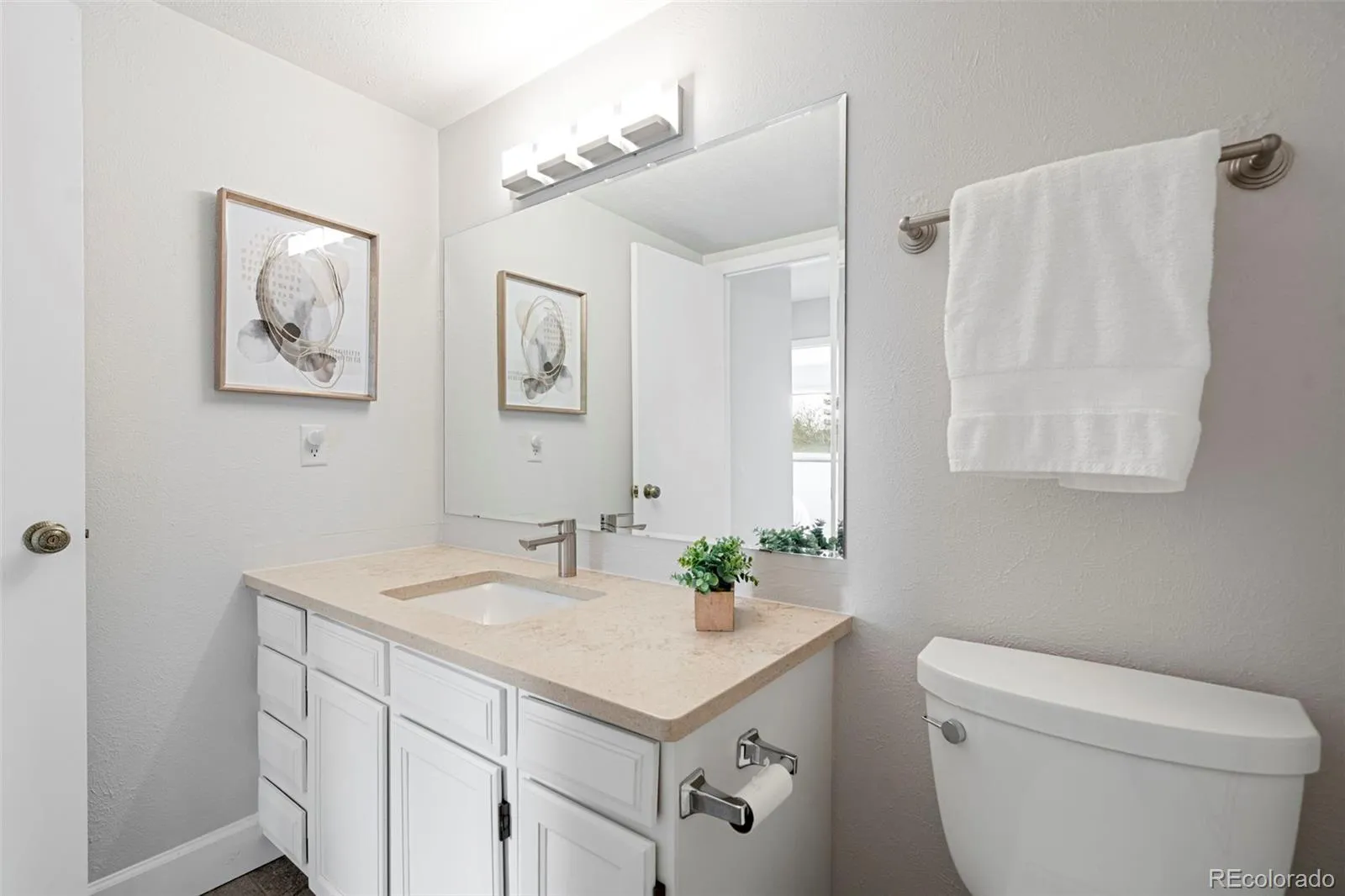 1243 Gaylord Street #502 Denver CO 80206 MLS #REC8941172 04092026215457 1600 24