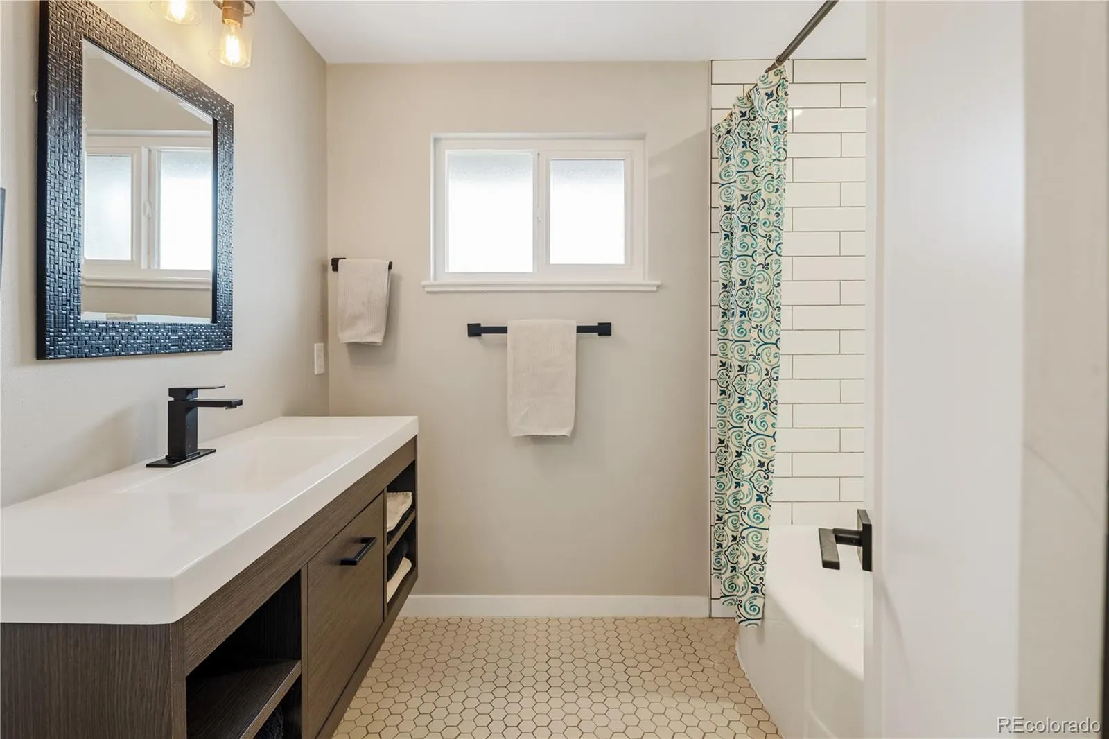 04082026234615 1600 21