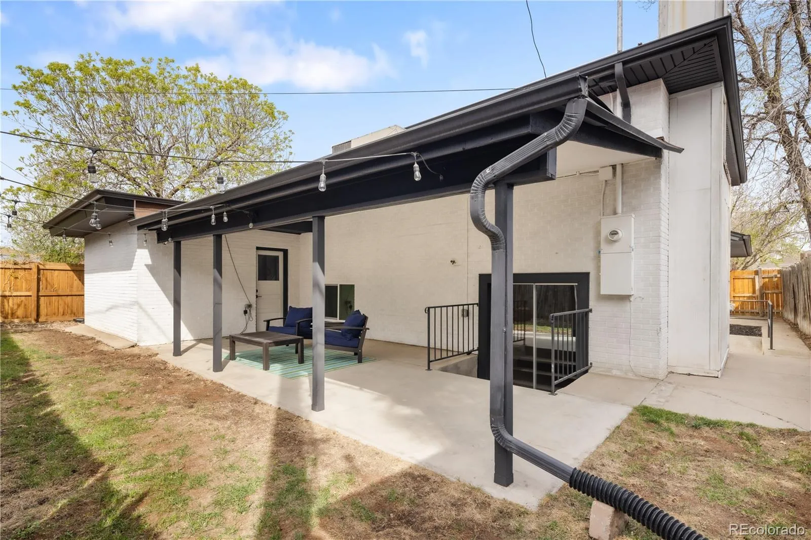 04082026234615 1600 32