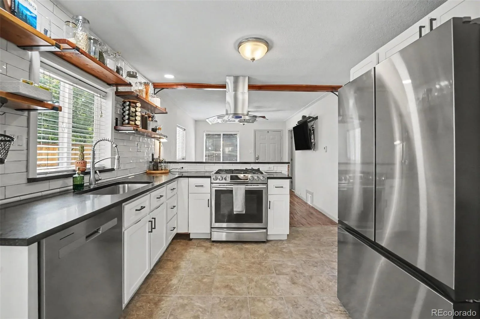 1930 Kendall Street Lakewood CO 80214 MLS #REC8943360 06192026233058 1600 6