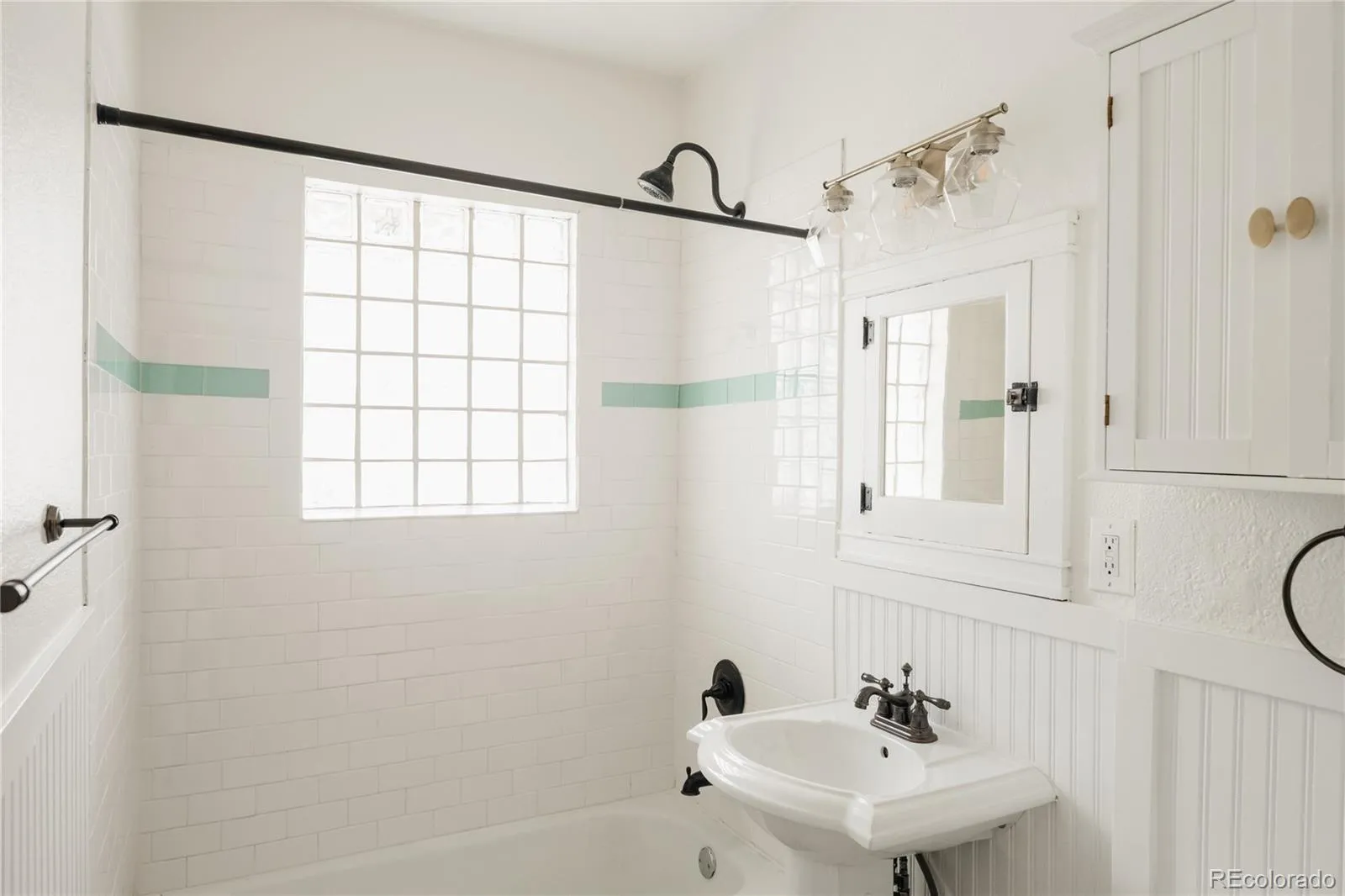 04142026230845 1600 28