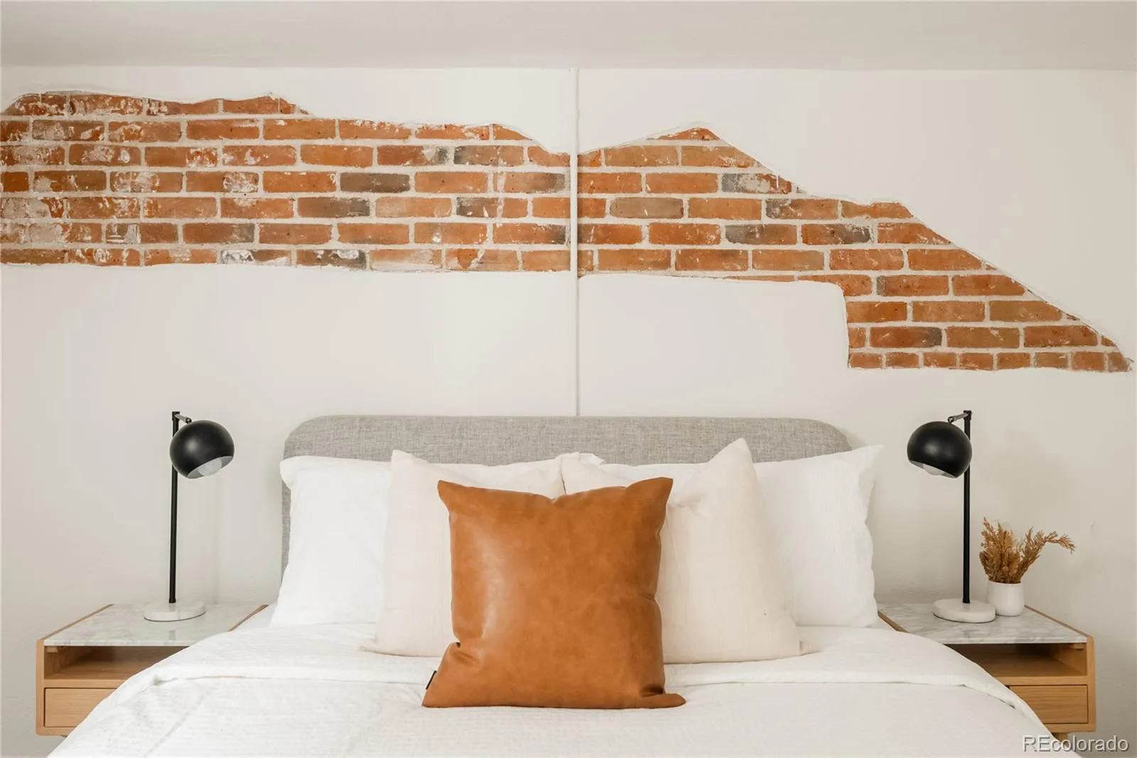 04142026230845 1600 30