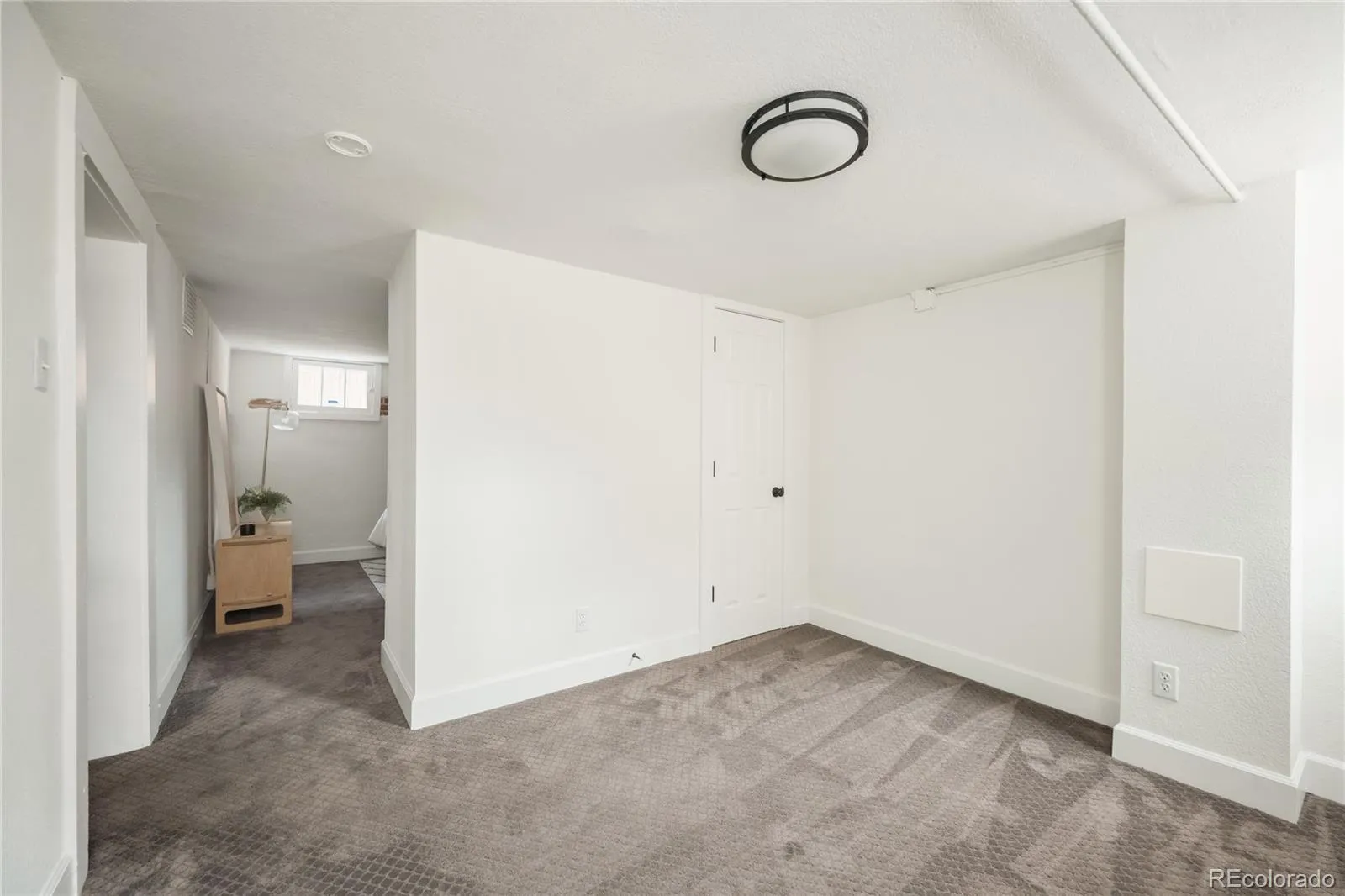 04142026230845 1600 32