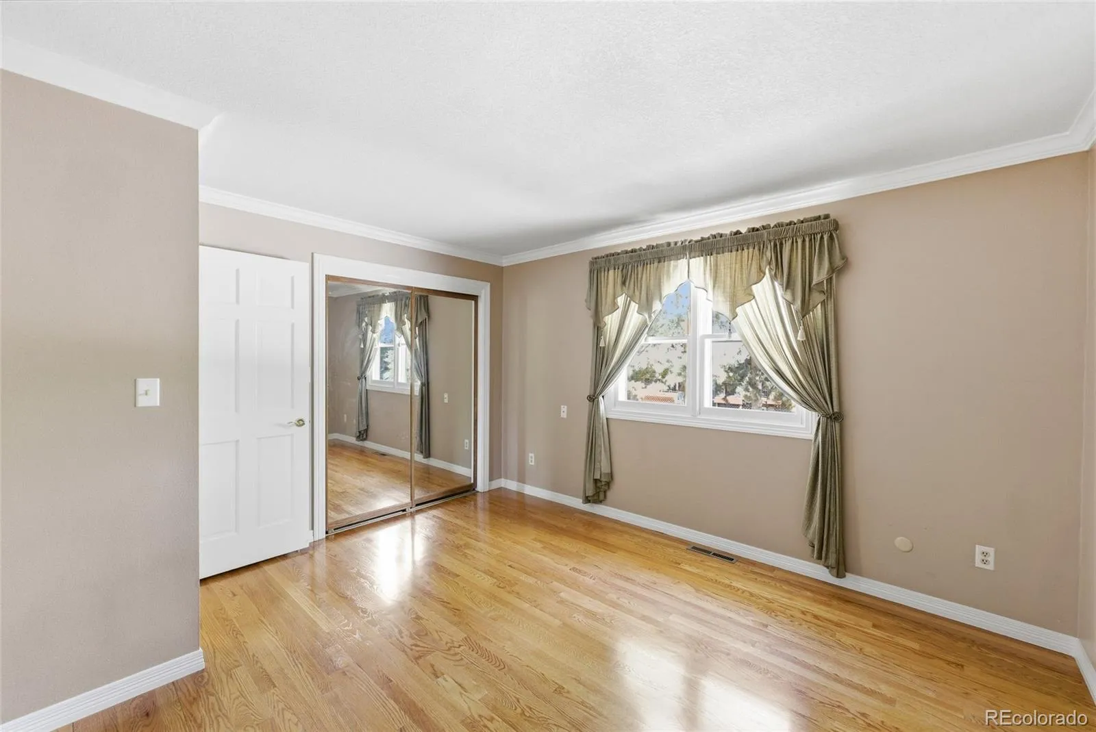 10855 W 73rd Place Arvada CO 80005 MLS #REC8947046 05252026212246 1600 30