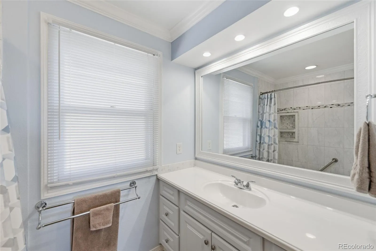 10855 W 73rd Place Arvada CO 80005 MLS #REC8947046 05252026212246 1600 32