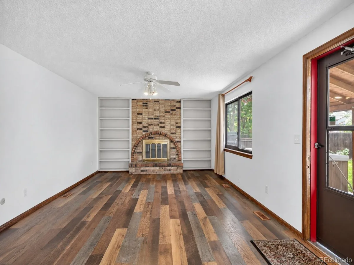 1079 S Joplin Way Aurora CO 80017 | MLS #REC8947878 09232026155855 1200 7