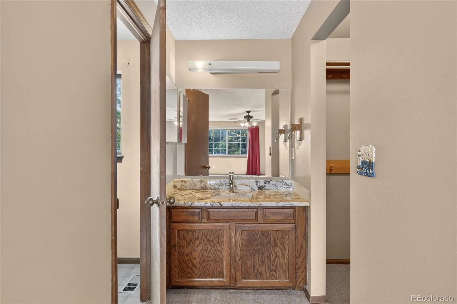 1079 S Joplin Way Aurora CO 80017 | MLS #REC8947878 09232026155855 1600 22