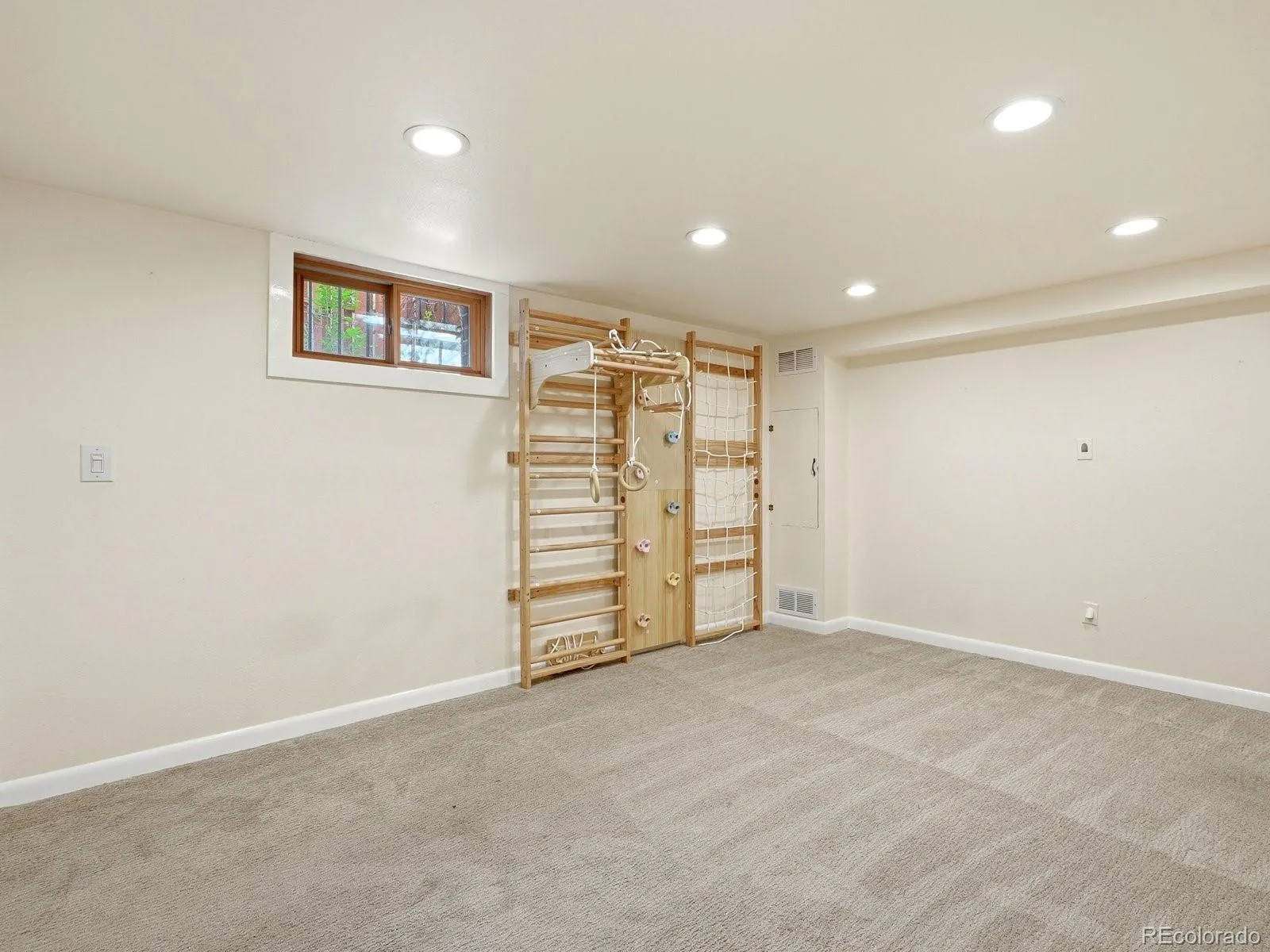 04132026135337 1600 23