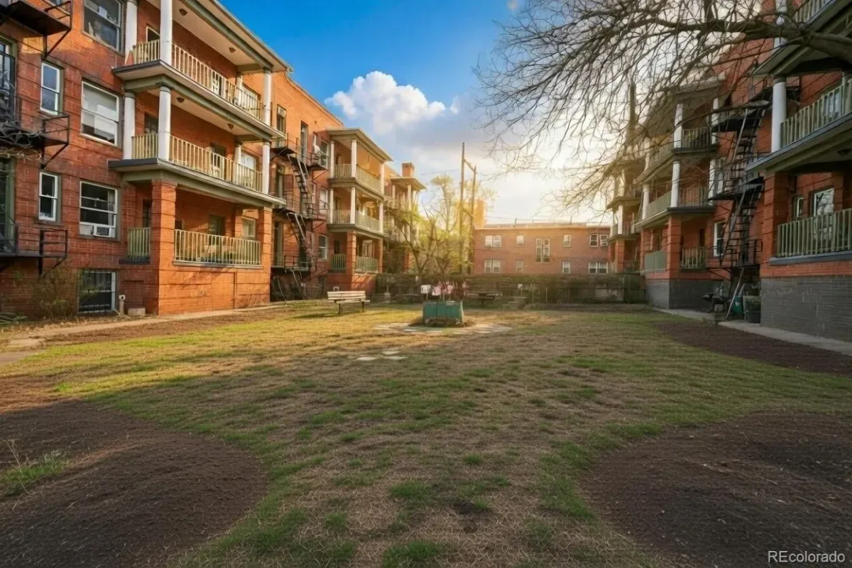 1376 N Pearl Street #203 Denver CO 80203 MLS #REC8948234 03312026184654 1200 23