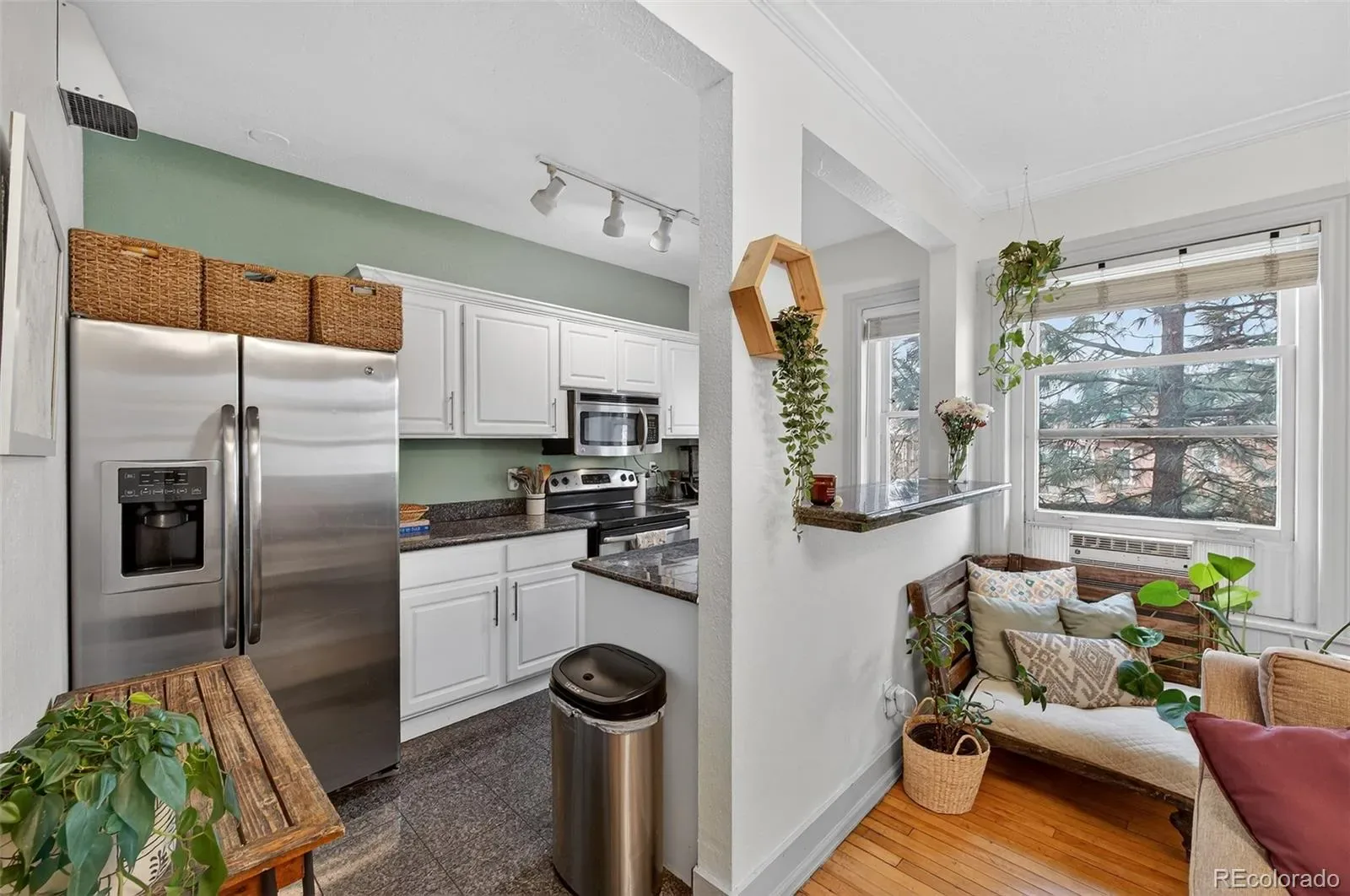 1376 N Pearl Street #203 Denver CO 80203 MLS #REC8948234 03312026184654 1600 1
