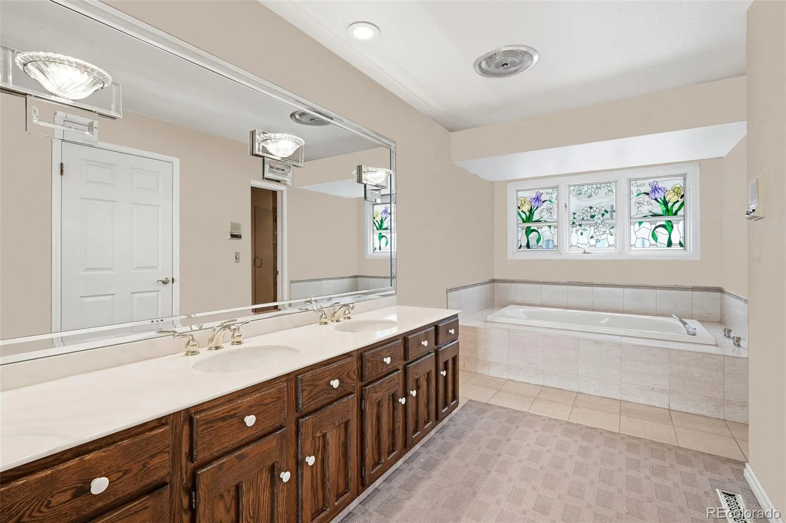 4675 S Yosemite Street #208 Denver CO 80237 | MLS #REC8948694 08072026165916 1600 29