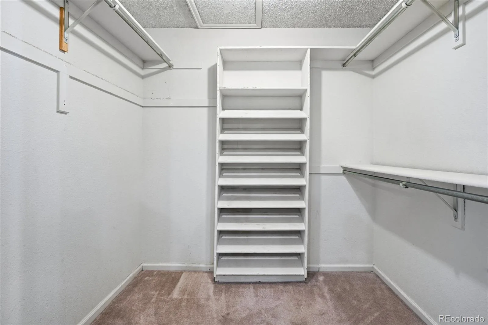 4675 S Yosemite Street #208 Denver CO 80237 | MLS #REC8948694 08072026165916 1600 30