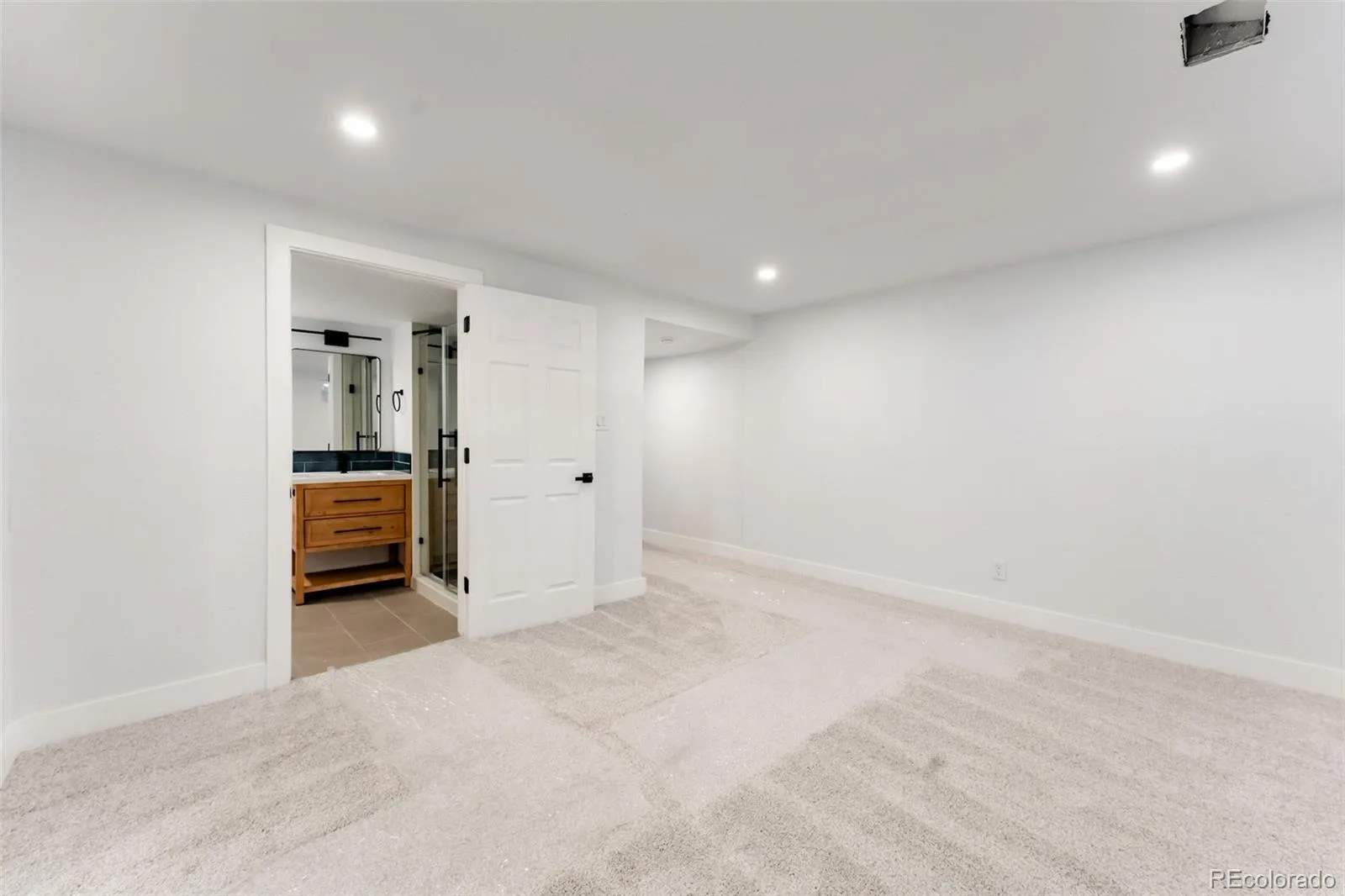 6272 S Garfield Drive Centennial CO 80121 | MLS #REC8951405 08122026212656 1600 34
