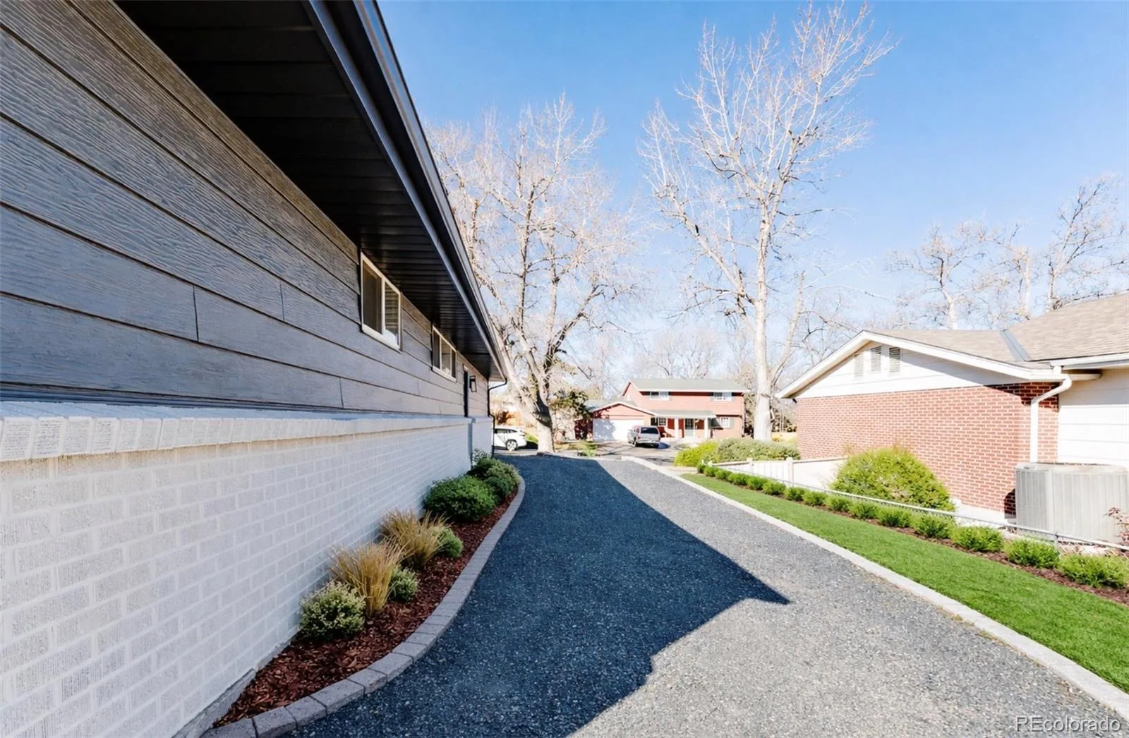 6272 S Garfield Drive Centennial CO 80121 | MLS #REC8951405 08122026212656 1600 42