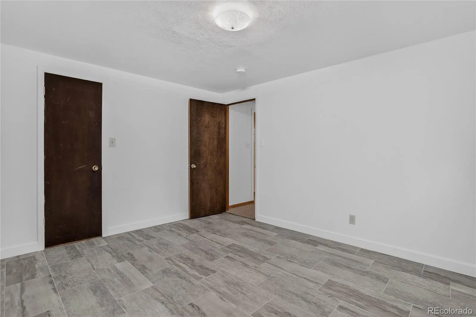 599 S Swadley Street Lakewood CO 80228 MLS #REC8954606 05202026001417 1600 27