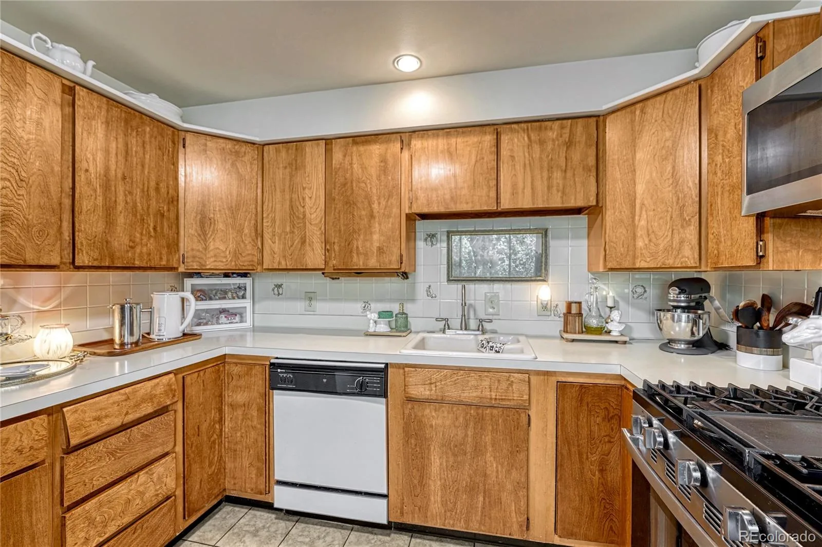 395 S Lee Street Denver CO 80226 | MLS #REC8957729 08122026182019 1600 12