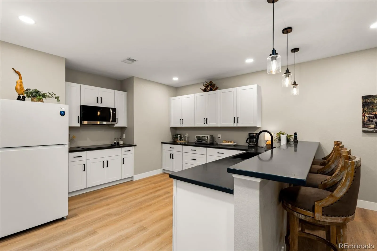 7358 Canyonpoint Road Castle Pines CO 80108 MLS #REC8958134 05202026001424 1600 34