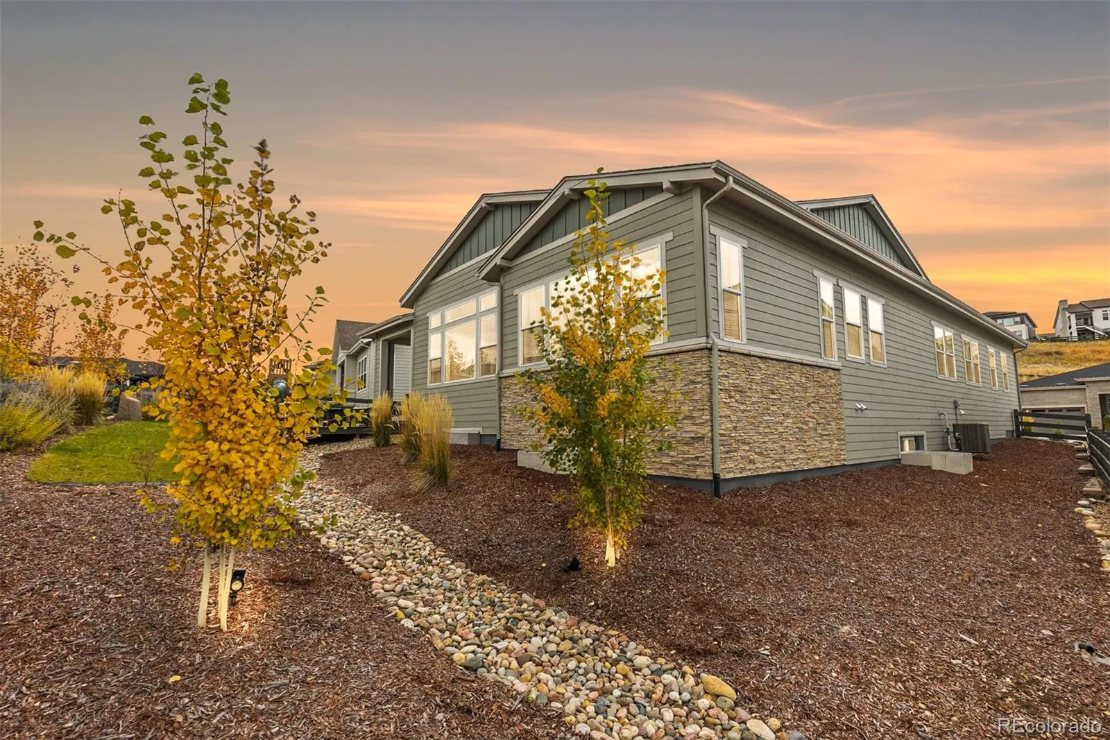 7358 Canyonpoint Road Castle Pines CO 80108 MLS #REC8958134 05202026001424 1600 44