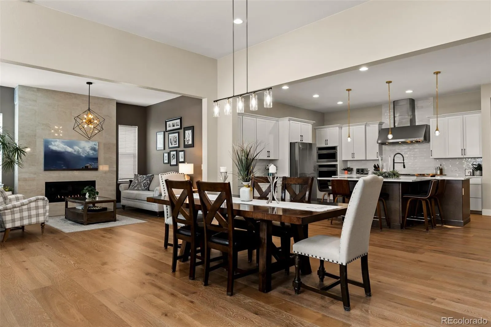 7358 Canyonpoint Road Castle Pines CO 80108 MLS #REC8958134 05202026001424 1600 6