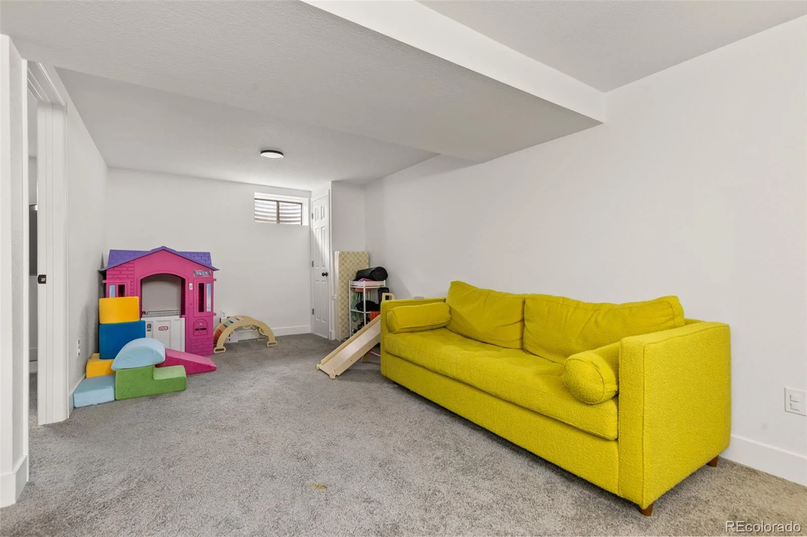 7327 S Carr Court Littleton CO 80128 | MLS #REC8959324 08202026165041 1600 35
