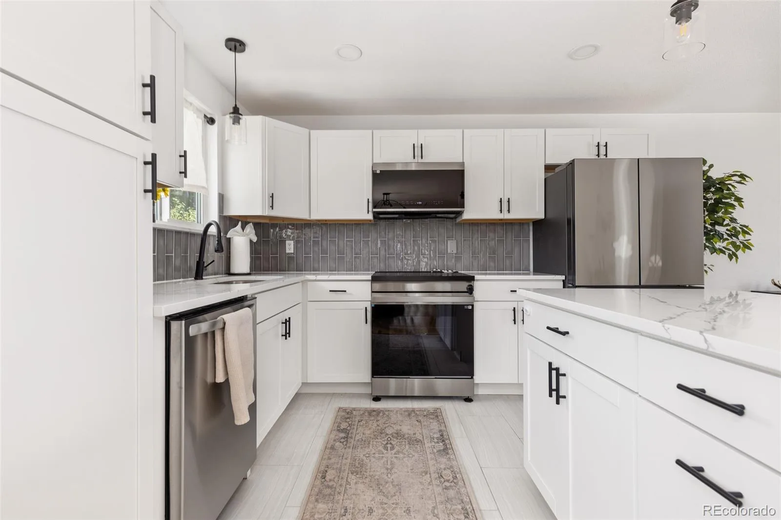 7327 S Carr Court Littleton CO 80128 | MLS #REC8959324 08202026165041 1600 4