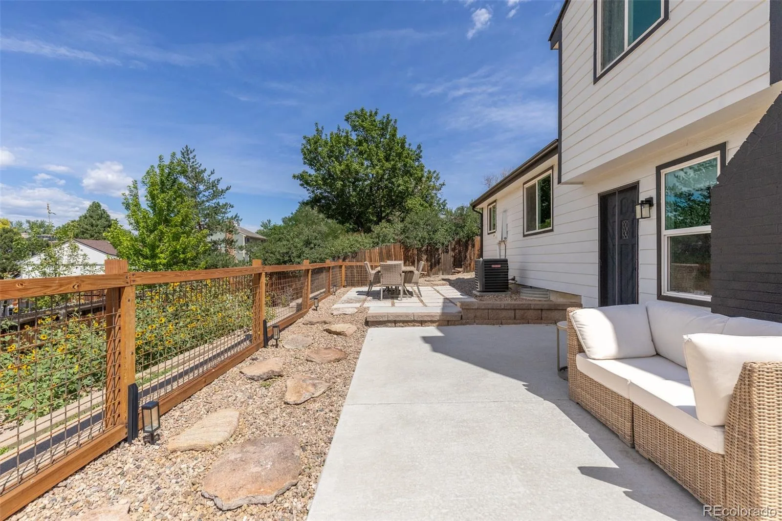 7327 S Carr Court Littleton CO 80128 | MLS #REC8959324 08202026165041 1600 41