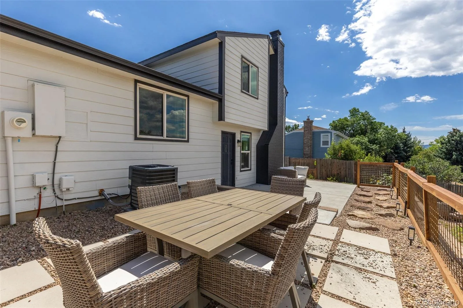7327 S Carr Court Littleton CO 80128 | MLS #REC8959324 08202026165041 1600 42