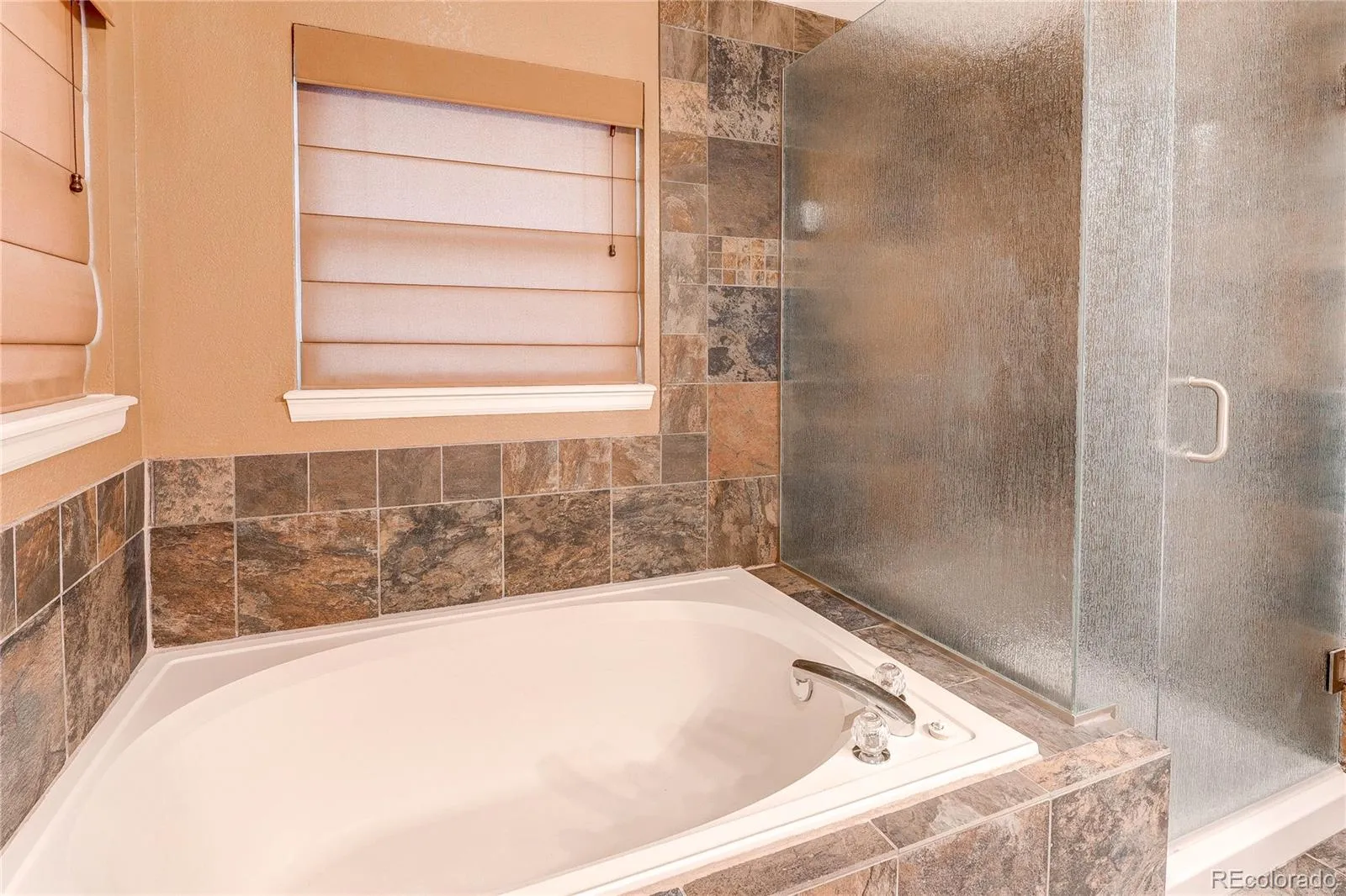 04062026170731 1600 33