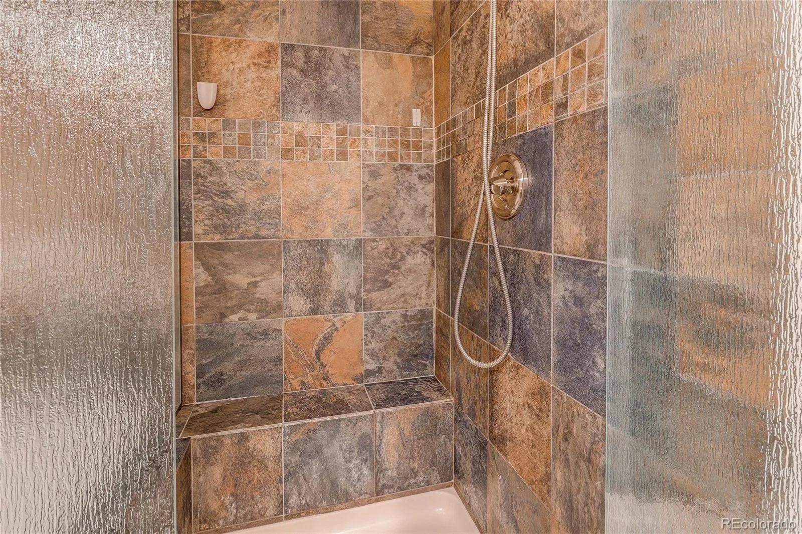 04062026170731 1600 34