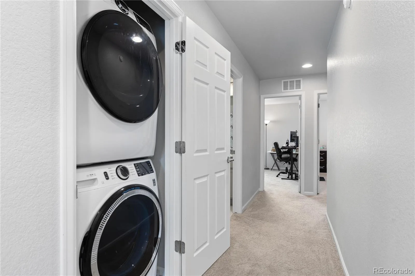 19231 E 65th Avenue Denver CO 80249 | MLS #REC8960123 07292026142518 1600 21