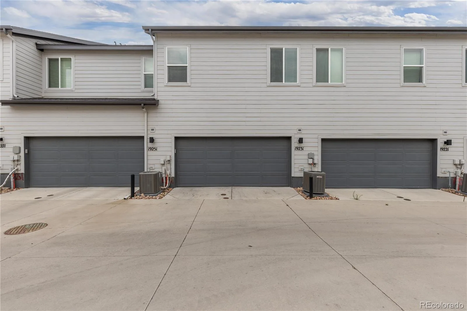 19231 E 65th Avenue Denver CO 80249 | MLS #REC8960123 07292026142518 1600 24