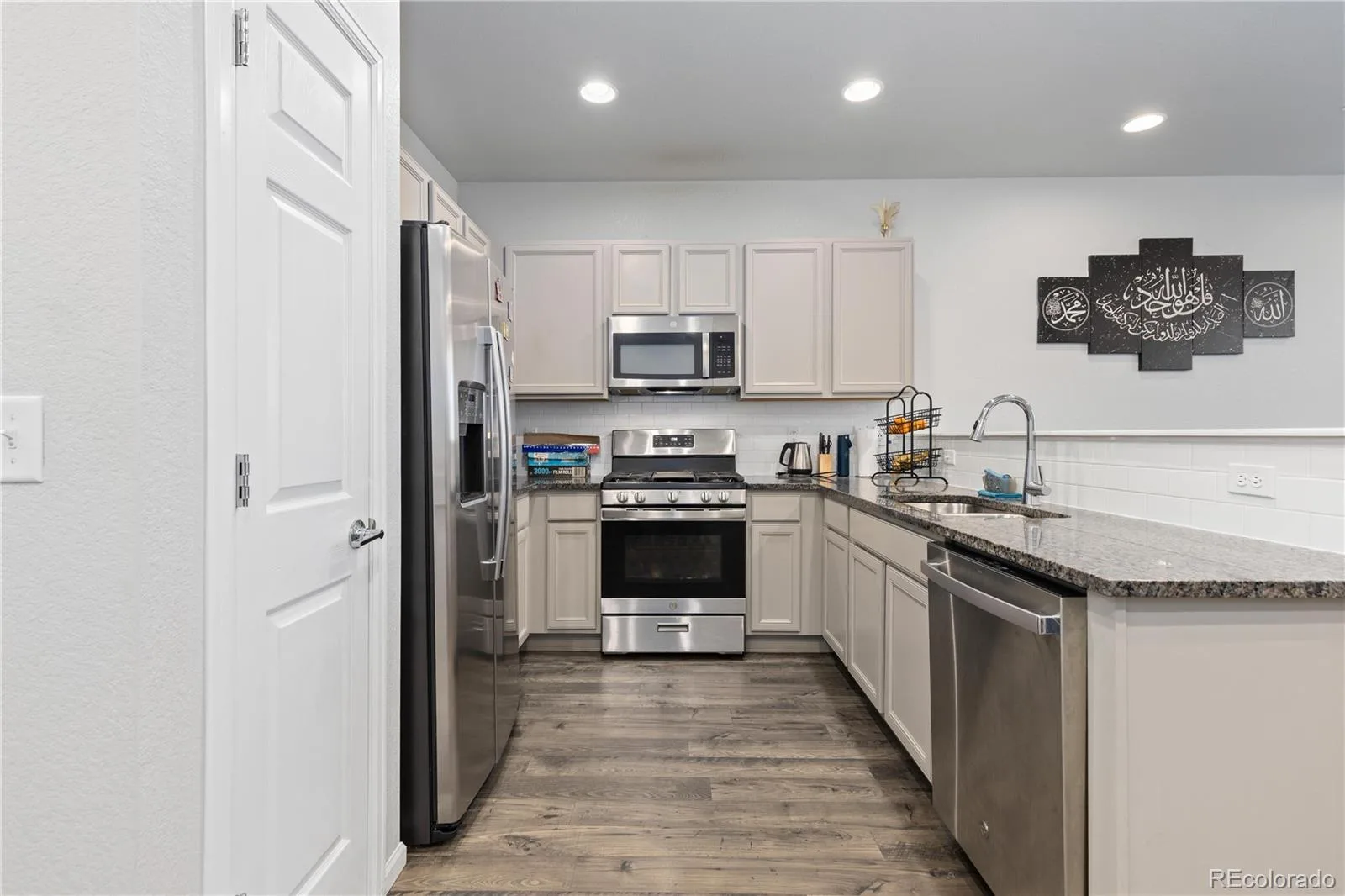 19231 E 65th Avenue Denver CO 80249 | MLS #REC8960123 07292026142518 1600 8