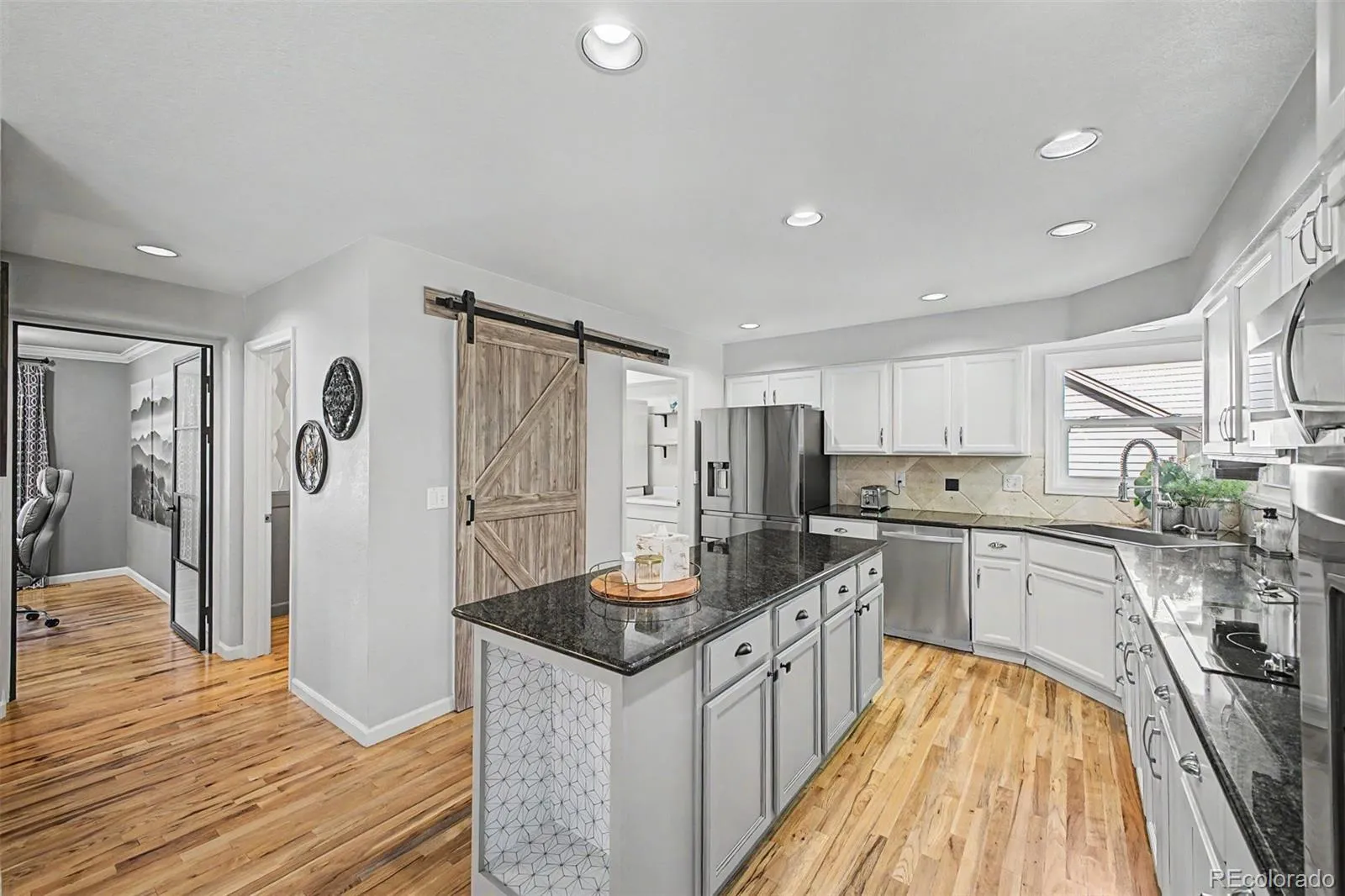 18612 E Wagon Trail Circle Aurora CO 80015 MLS #REC8960266 05122026231712 1600 14