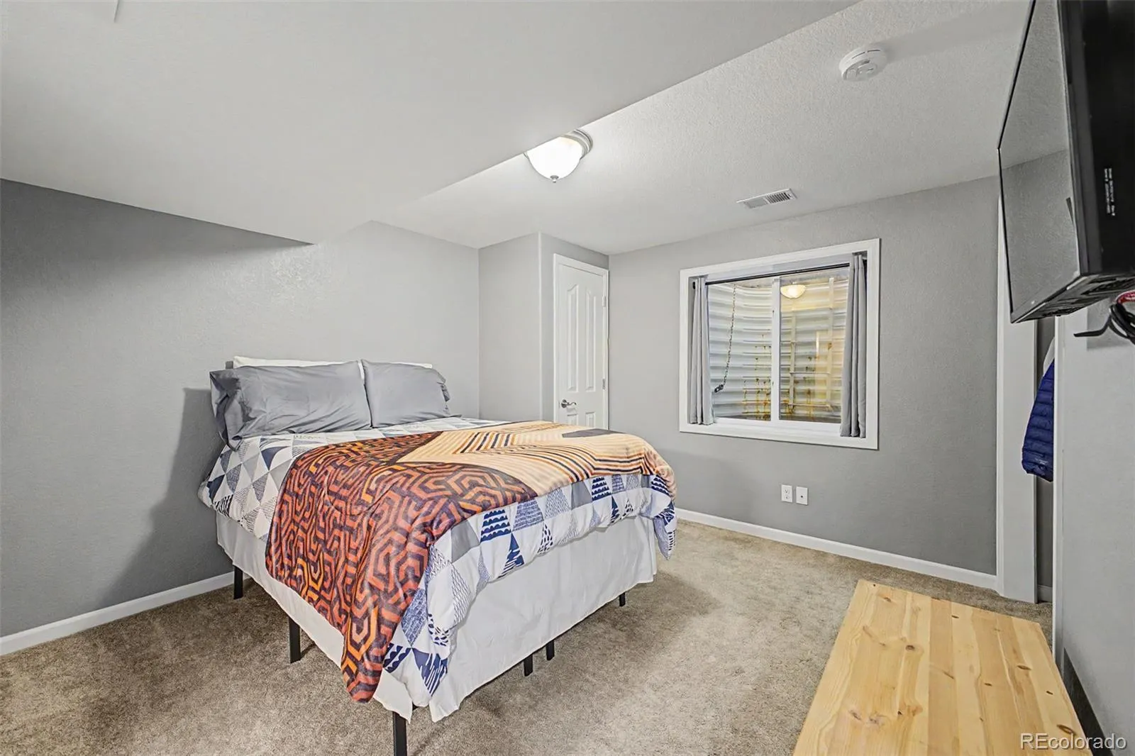 18612 E Wagon Trail Circle Aurora CO 80015 MLS #REC8960266 05122026231712 1600 26