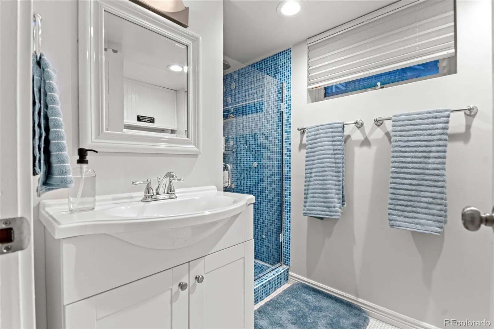 04162026235209 1600 21