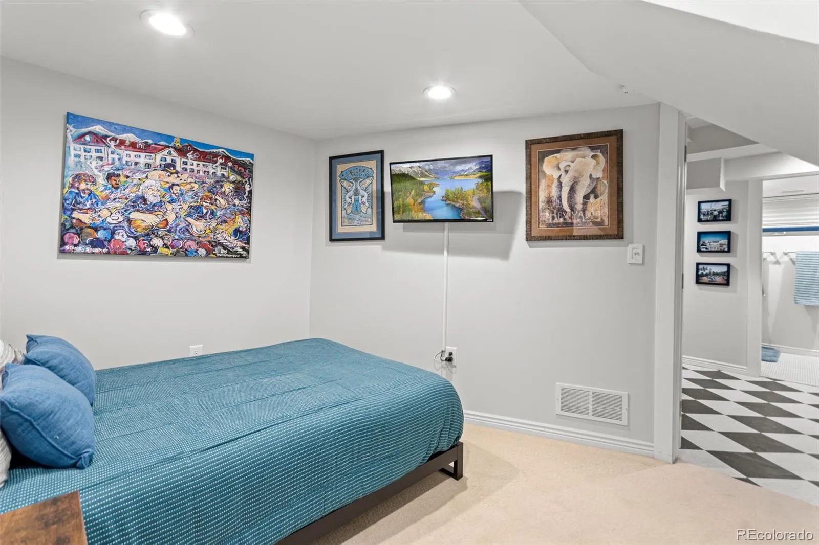 04162026235209 1600 23