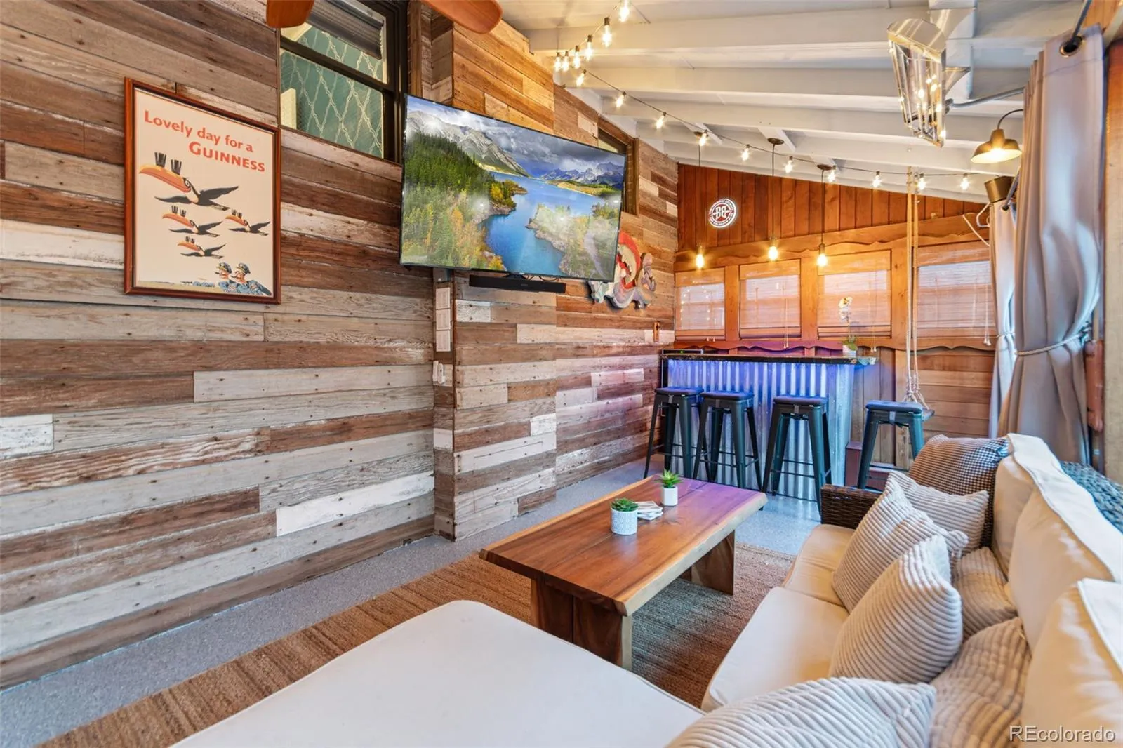 04162026235209 1600 25