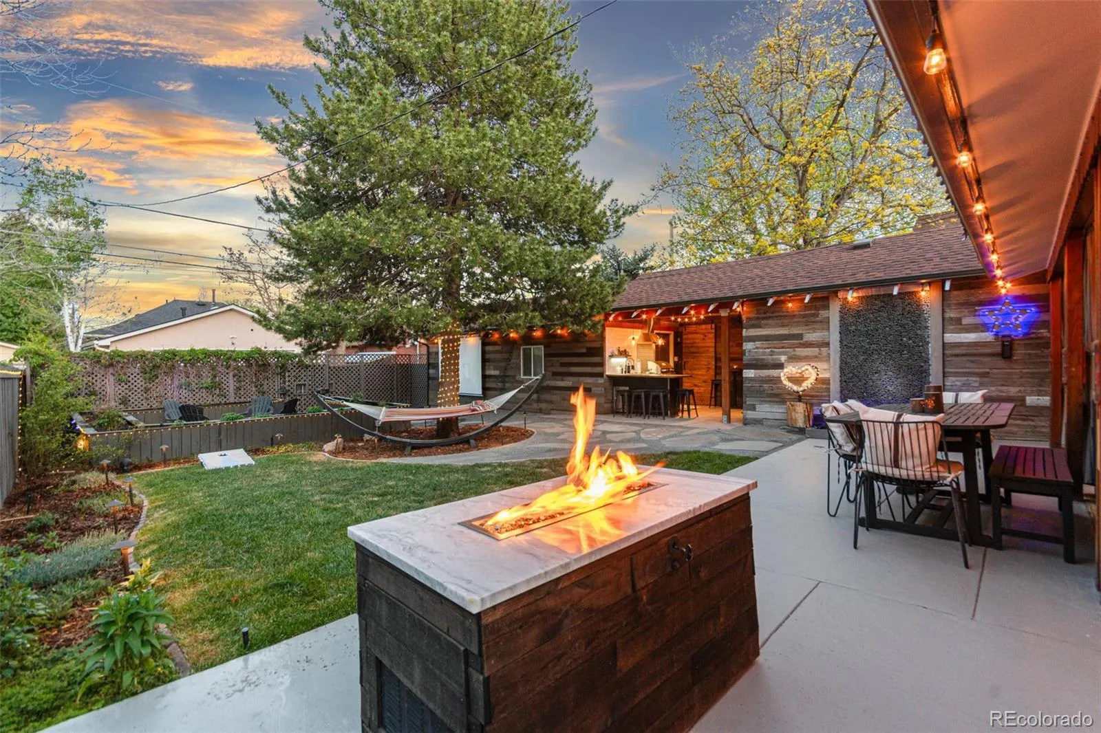 04162026235209 1600 29