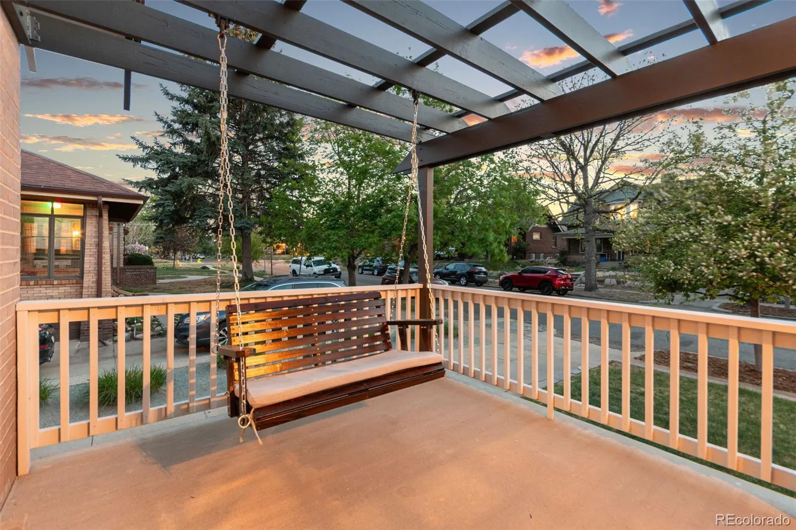 04162026235209 1600 3