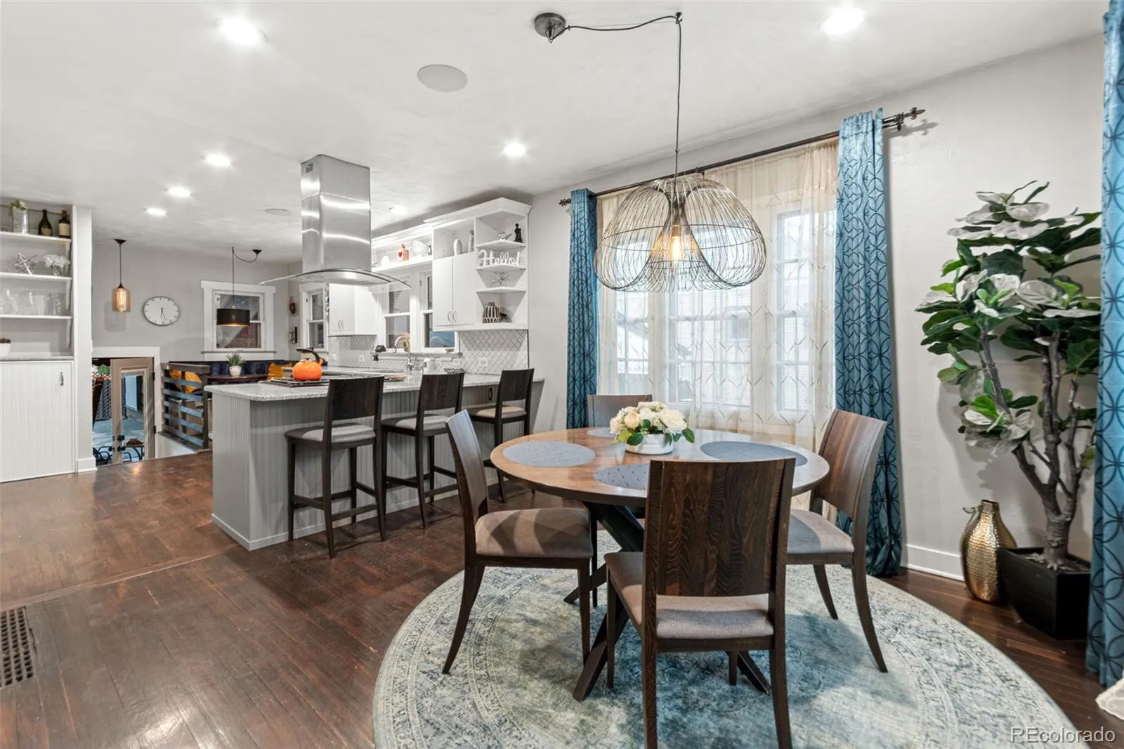 04162026235209 1600 7