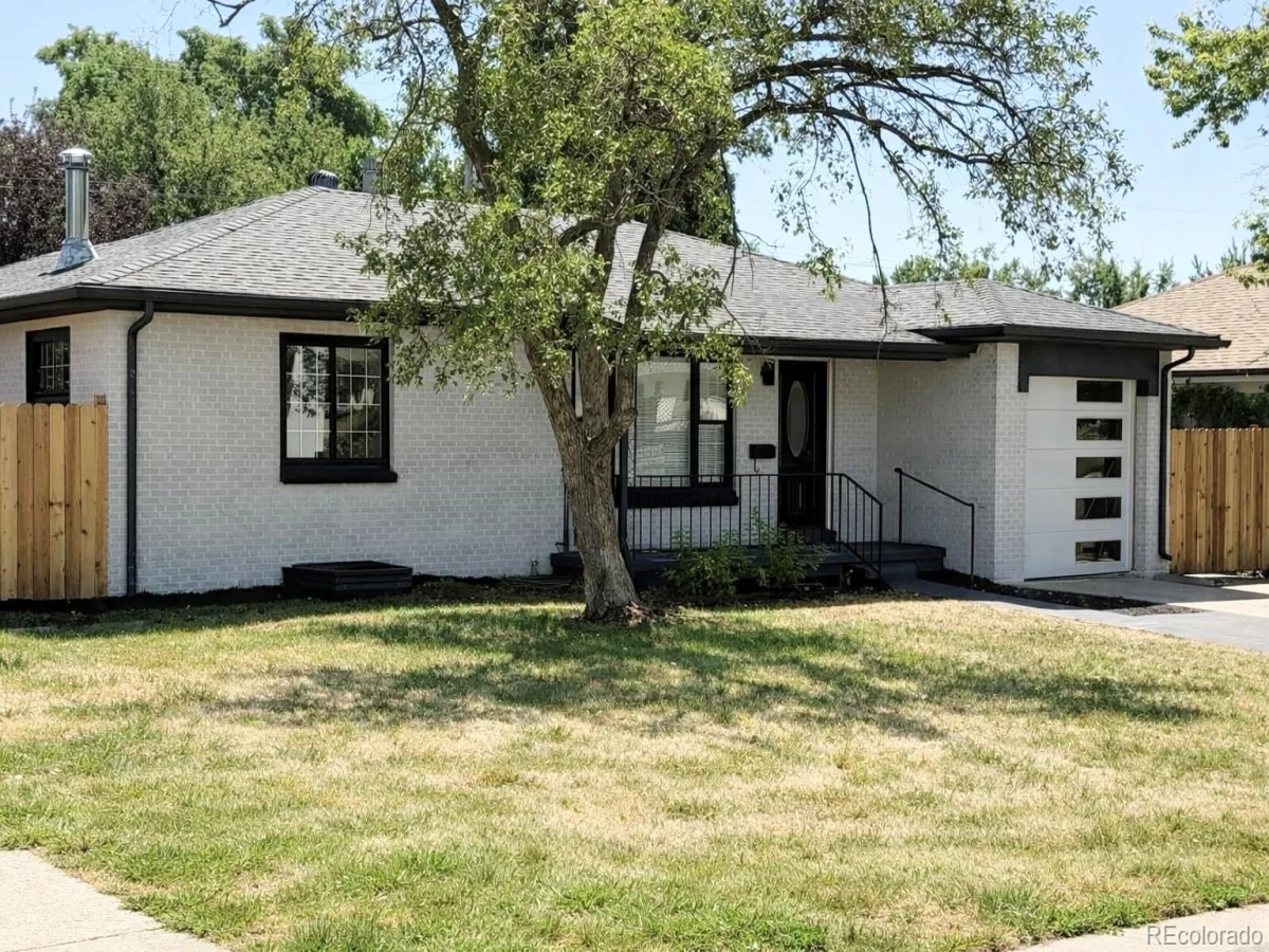 1170 S Gray Street Lakewood CO 80232 | MLS #REC8962819 08202026143436 1200 39