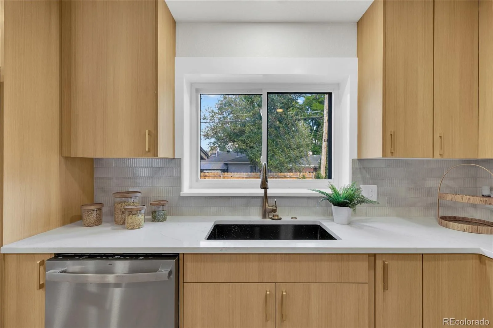 1170 S Gray Street Lakewood CO 80232 | MLS #REC8962819 08202026143436 1600 11