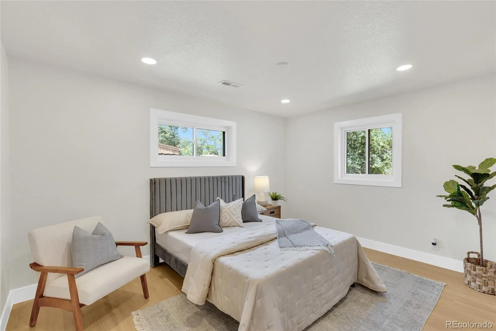 1170 S Gray Street Lakewood CO 80232 | MLS #REC8962819 08202026143436 1600 12