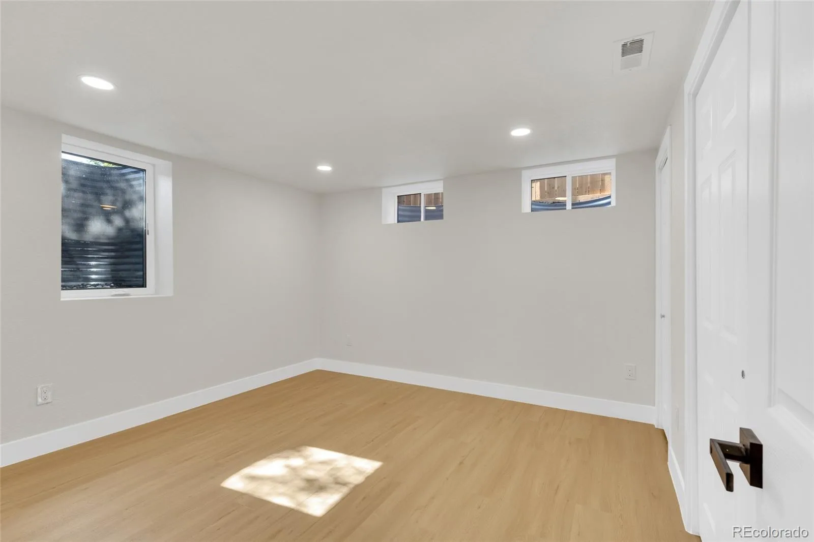 1170 S Gray Street Lakewood CO 80232 | MLS #REC8962819 08202026143436 1600 31