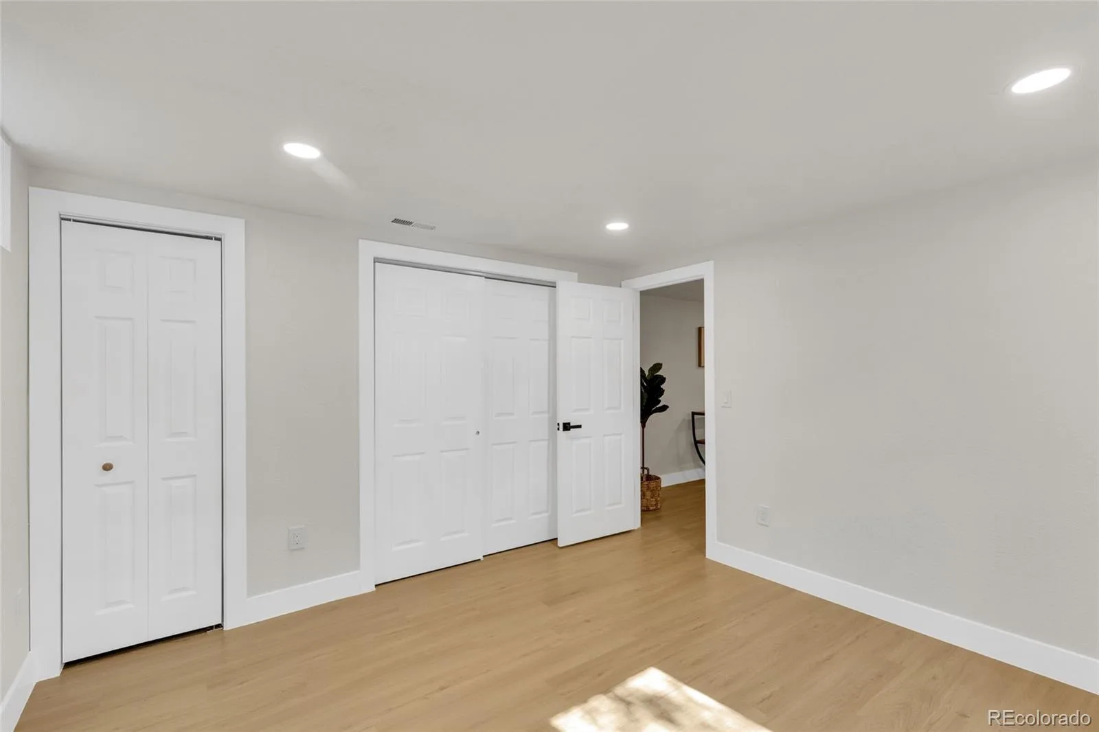 1170 S Gray Street Lakewood CO 80232 | MLS #REC8962819 08202026143436 1600 32