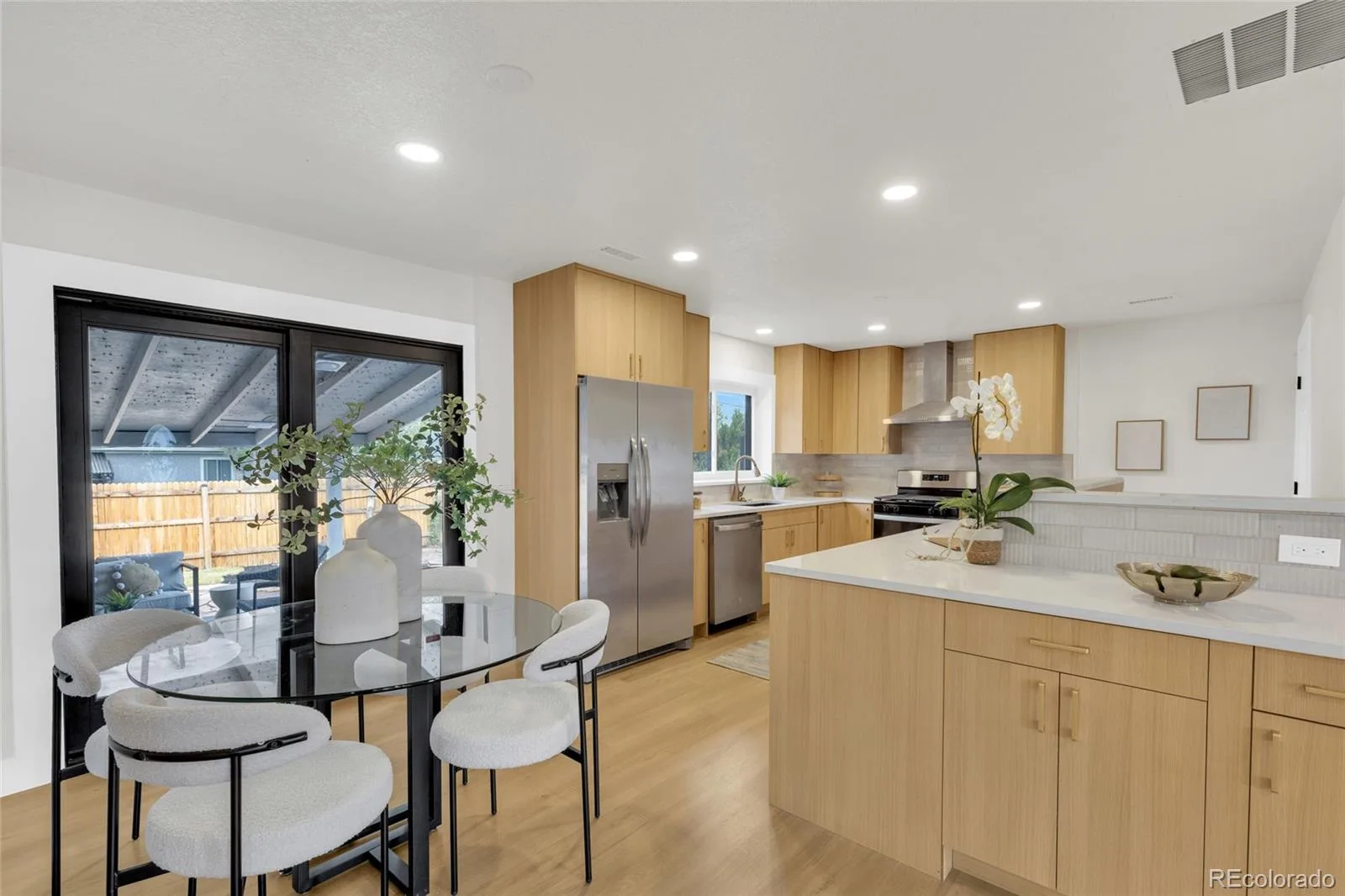 1170 S Gray Street Lakewood CO 80232 | MLS #REC8962819 08202026143436 1600 6