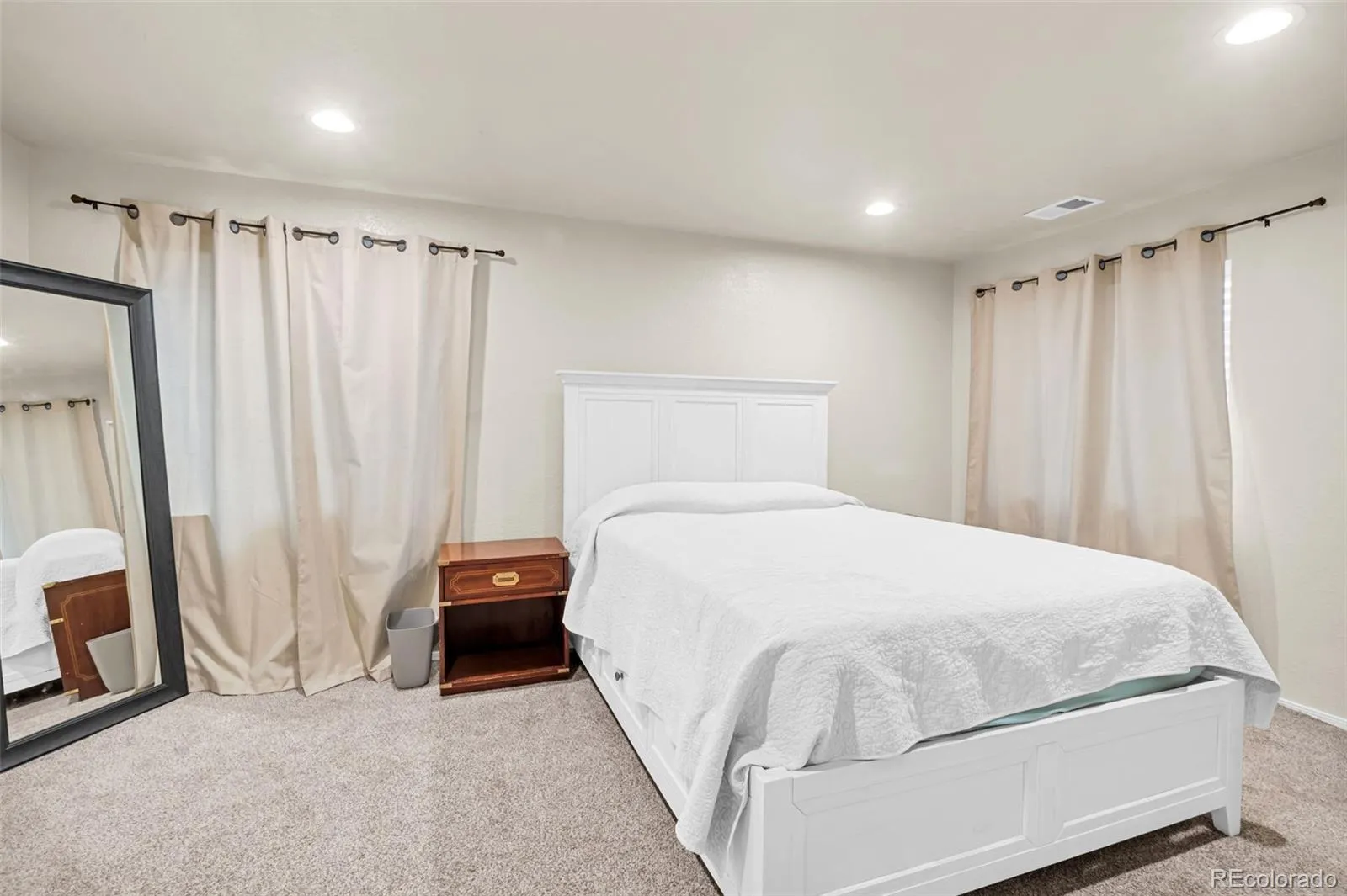 19531 E 40th Place Denver CO 80249 MLS #REC8963635 05132026211045 1600 15