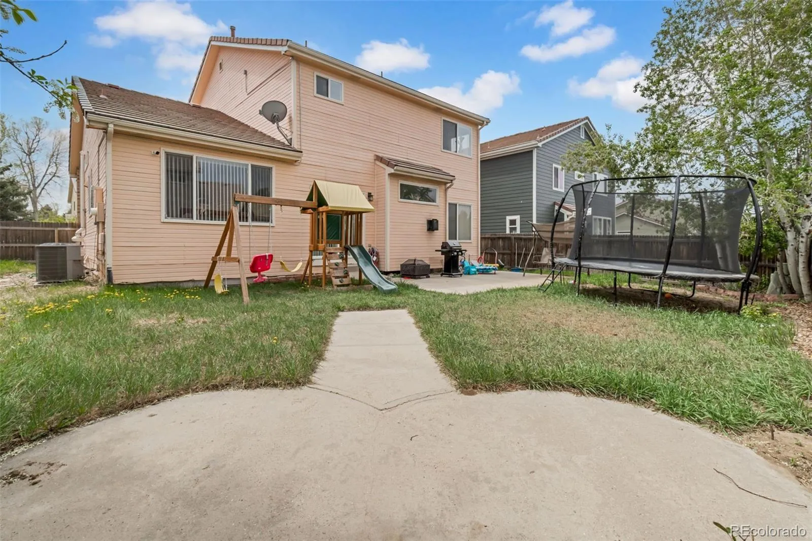 19531 E 40th Place Denver CO 80249 MLS #REC8963635 05132026211045 1600 19
