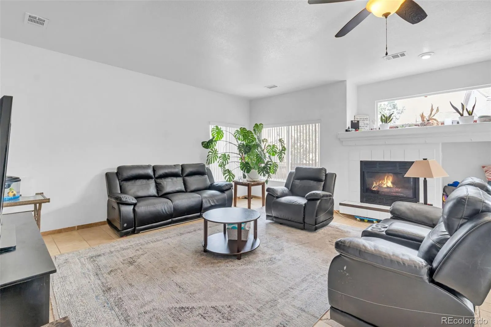 19531 E 40th Place Denver CO 80249 MLS #REC8963635 05132026211045 1600 9