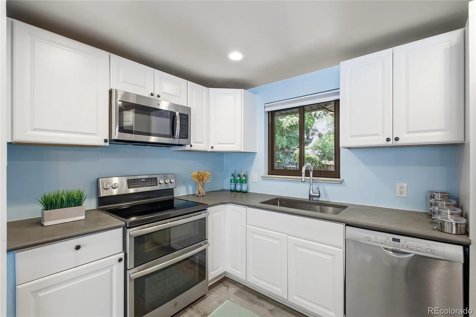 4660 Estes Street Wheat Ridge CO 80033 | MLS #REC8964122 08212026160651 1600 11
